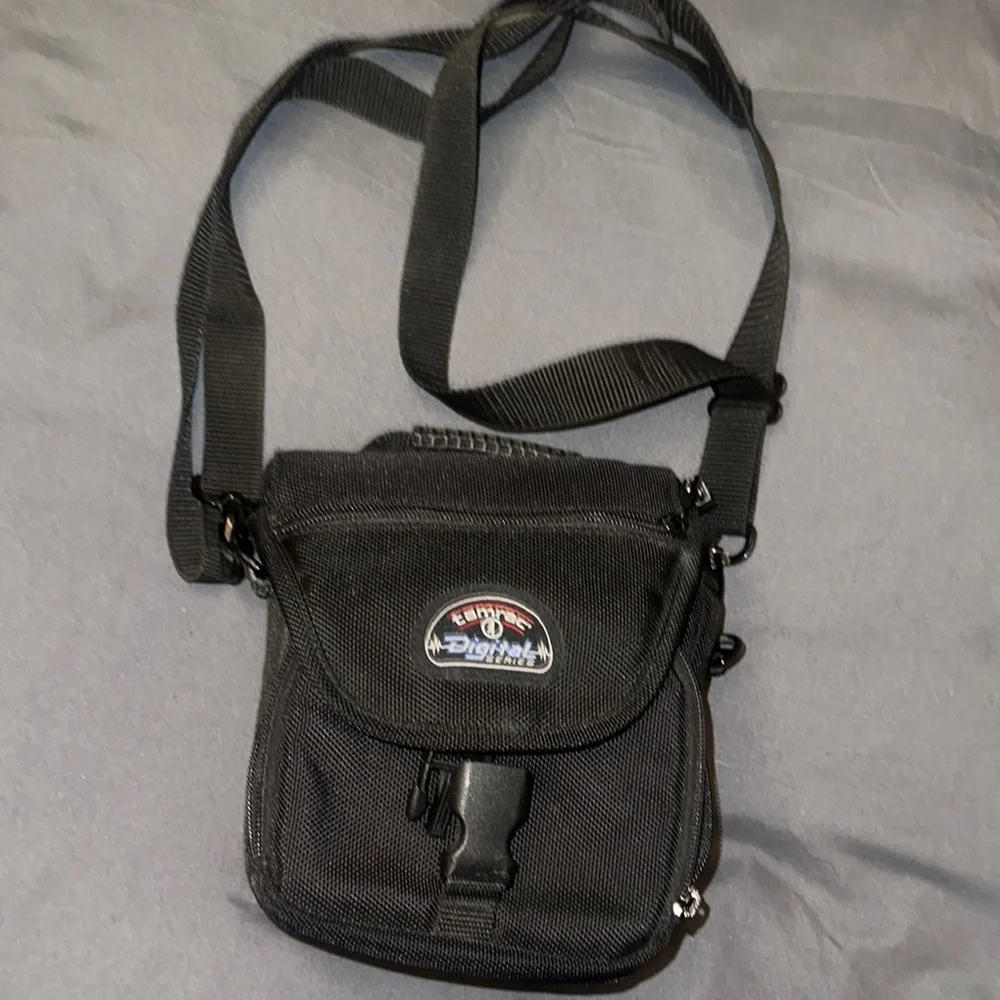 Black Camera Shoulder Bag
